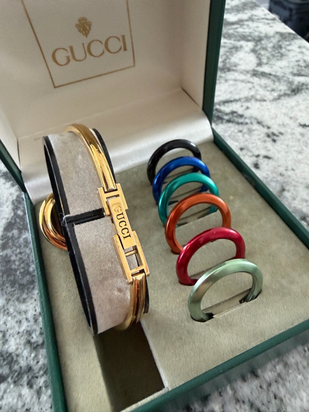 Gucci Women's Gold Bracelet Watch with Interchangeable Colored Bezels - Picture 5 of 6